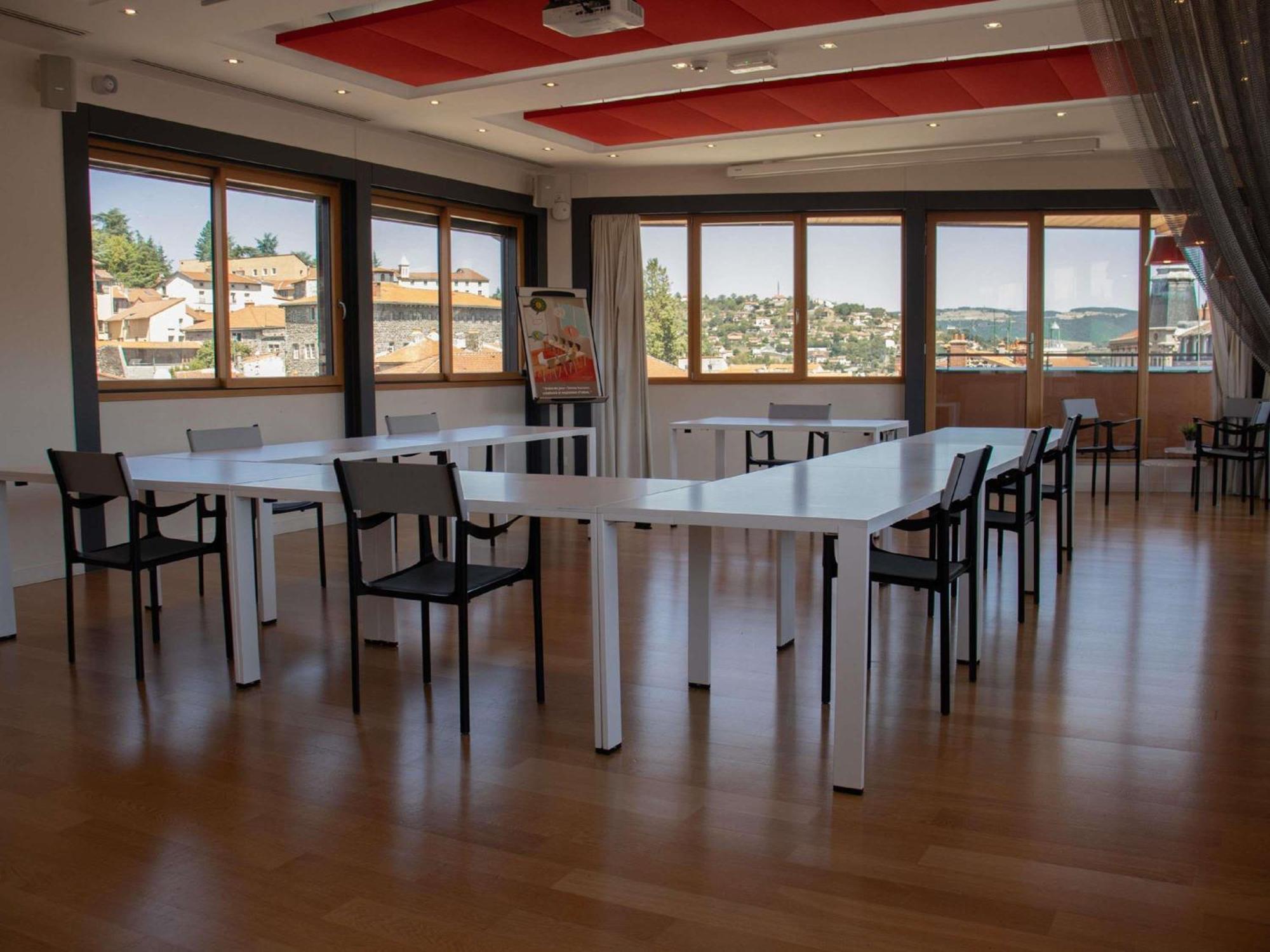 Ibis Styles Le Puy En Velay Hotel Ngoại thất bức ảnh